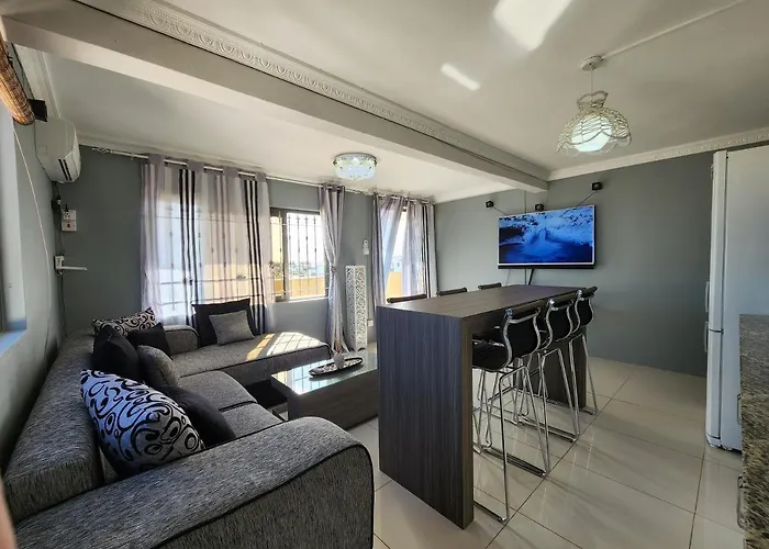 Sunsetview Beach Apartment